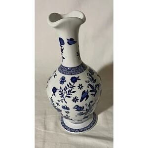 Crown Coal Port Made in England Blue and White Porcelain Vase